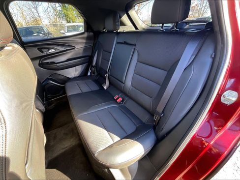 Used 2023 Chevrolet TrailBlazer RS w/ Sun and Liftgate Package image 15