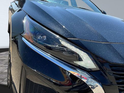 Used 2025 Nissan Altima 2.5 SV FWD image 31