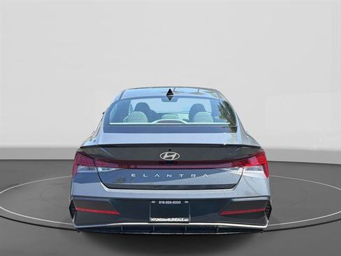 New 2026 Hyundai Elantra SEL Sport Premium FWD image 4