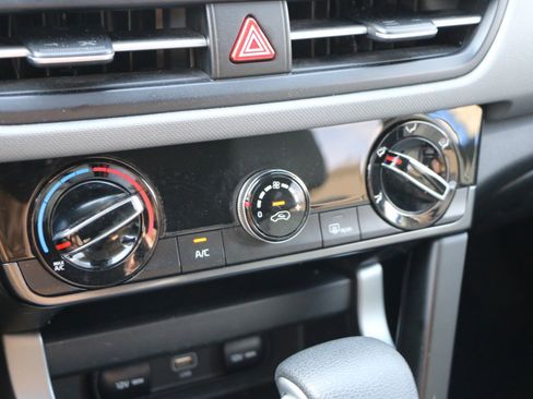 Used 2024 Kia Seltos LX image 20