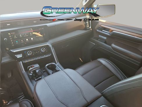 Used 2023 GMC Sierra 1500 Denali image 15