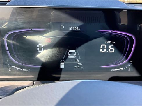 Used 2025 Kia Telluride EX X-Line image 25