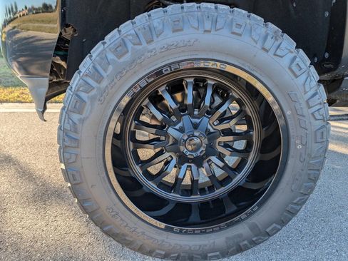 Used 2017 GMC Sierra 2500 Denali w/ Duramax Plus Package image 34