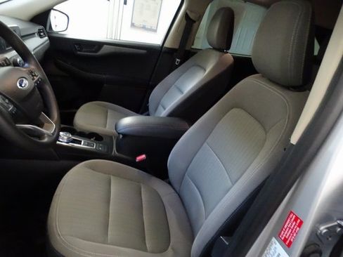 Used 2020 Ford Escape S image 2