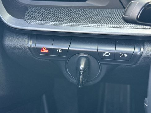 Used 2022 Porsche 911 Carrera RWD image 27