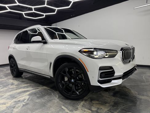 Used 2022 BMW X5 xDrive40i AWD/4WD image 6