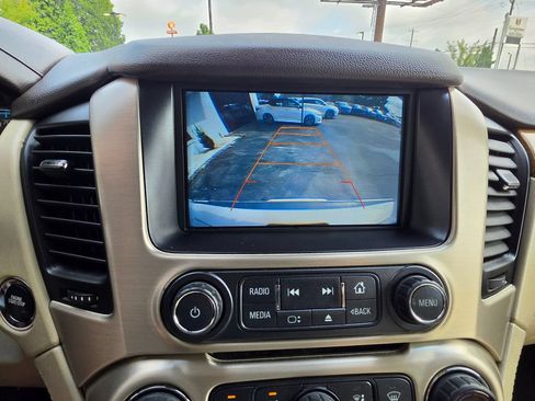 Used 2017 GMC Yukon XL Denali w/ Open Road Package AWD/4WD image 22