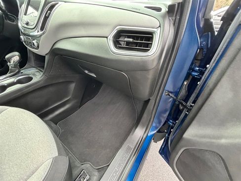 Used 2022 Chevrolet Equinox LT w/ Driver Convenience Package image 25