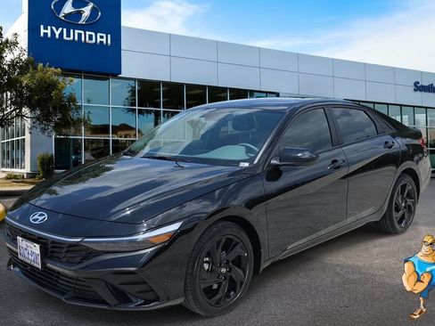 Certified 2026 Hyundai Elantra Sport FWD image 1