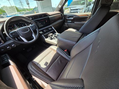 Used 2025 GMC Sierra 1500 Denali w/ Technology Package image 11