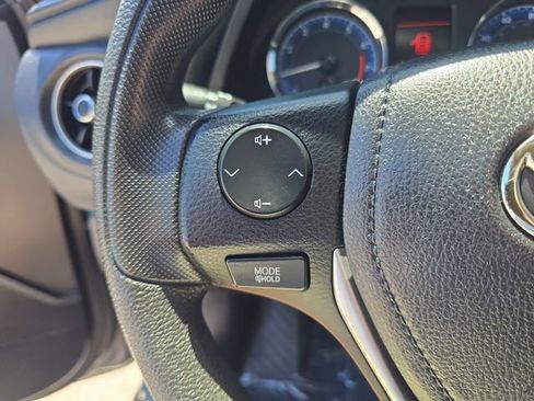 Used 2017 Toyota Corolla LE FWD image 22
