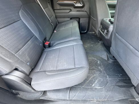 Used 2023 Chevrolet Silverado 1500 LT RWD image 16