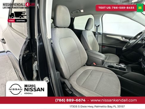 Used 2021 Ford Escape SE w/ Cold Weather Package image 31