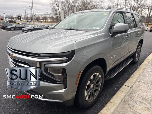 Used 2025 Chevrolet Tahoe LT w/ Comfort Package image 17