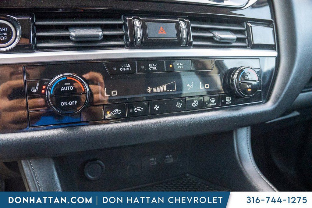 Used 2024 Nissan Pathfinder SV AWD/4WD image 8