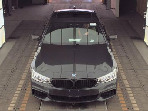 Used 2020 BMW M550i xDrive w/ Executive Package image 2