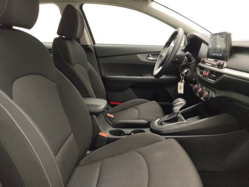 Used 2021 Kia Forte LXS FWD image 21