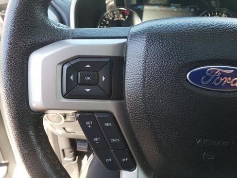 Used 2016 Ford F150 Lariat w/ Equipment Group 502A Luxury AWD/4WD image 26