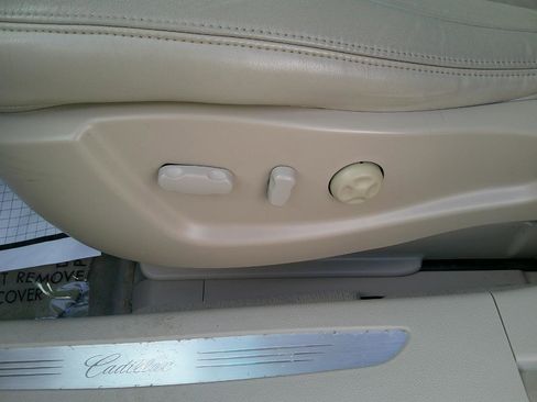 Used 2007 Cadillac DTS image 10