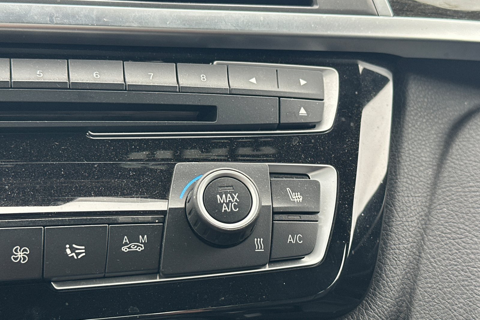 Used 2018 BMW 330i Sedan RWD image 29