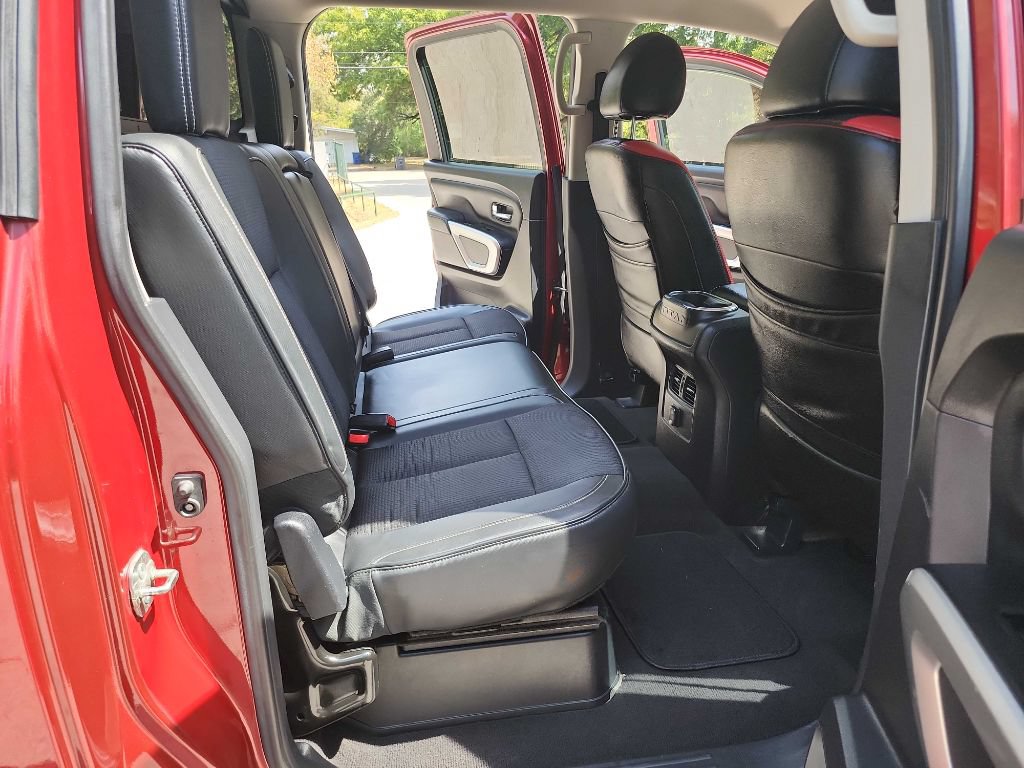 Used 2017 Nissan Titan PRO-4X AWD/4WD image 36