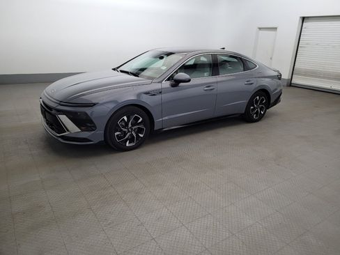 Used 2024 Hyundai Sonata SEL AWD/4WD image 2