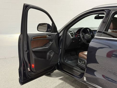 Used 2017 Audi Q5 2.0T Premium image 10