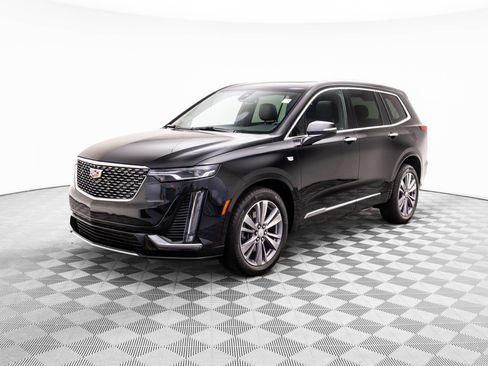 Certified 2024 Cadillac XT6 Premium Luxury w/ LPO, Floor Liner Package image 3