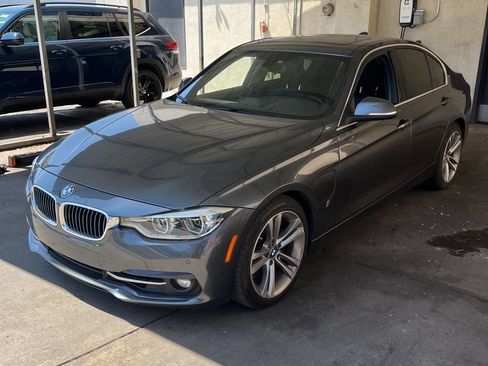 Used 2018 BMW 330e RWD image 2