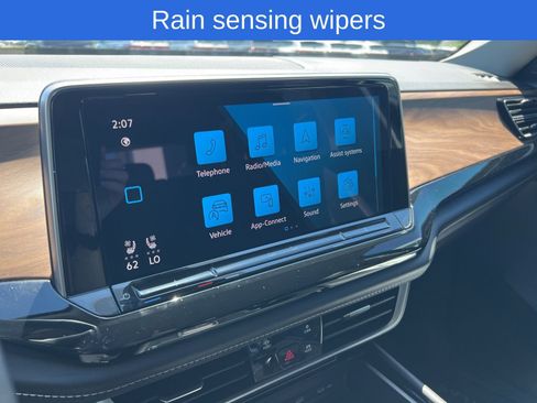 Certified 2026 Volkswagen Atlas SE FWD image 17