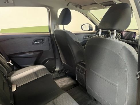 Used 2023 Nissan Rogue SV AWD/4WD image 15