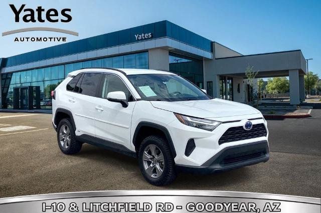 Used 2024 Toyota RAV4 LE AWD/4WD image 1