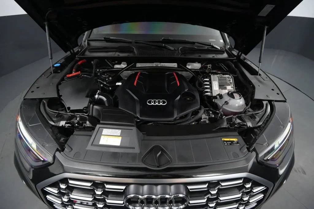Used 2022 Audi SQ5 Premium Plus w/ Premium Plus Package AWD/4WD image 20