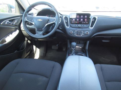 Used 2024 Chevrolet Malibu LT FWD image 13