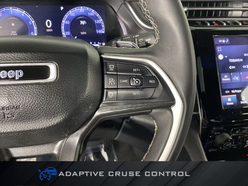 Used 2023 Jeep Grand Cherokee L Laredo AWD/4WD image 24
