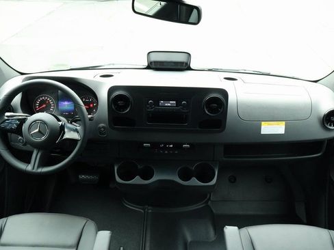 New 2026 Mercedes-Benz Sprinter 2500 image 4