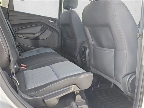 Used 2017 Ford Escape SE w/ Equipment Group 201A image 19