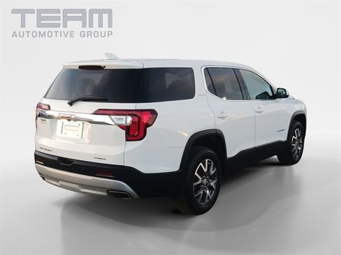 Used 2023 GMC Acadia SLE image 7