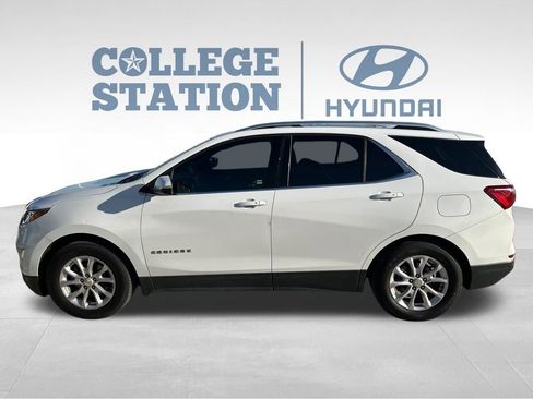 Used 2018 Chevrolet Equinox LT w/ Sun & Infotainment Package image 8