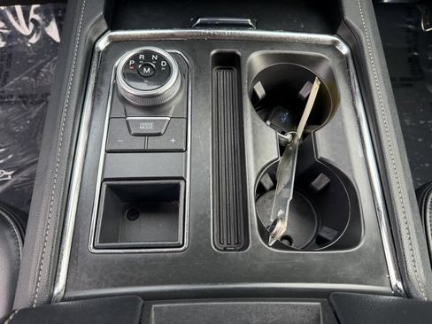 Used 2024 Ford Expedition XLT image 29