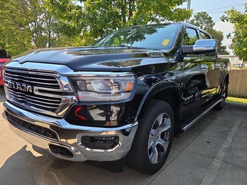 Used 2020 RAM 1500 Laramie AWD/4WD image 2