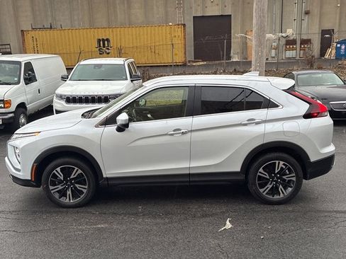 Used 2025 Mitsubishi Eclipse Cross SE image 2