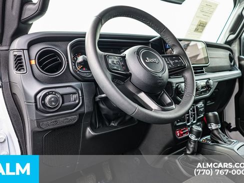 Used 2026 Jeep Gladiator Mojave AWD/4WD image 24