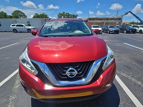 Used 2016 Nissan Murano SV FWD image 2
