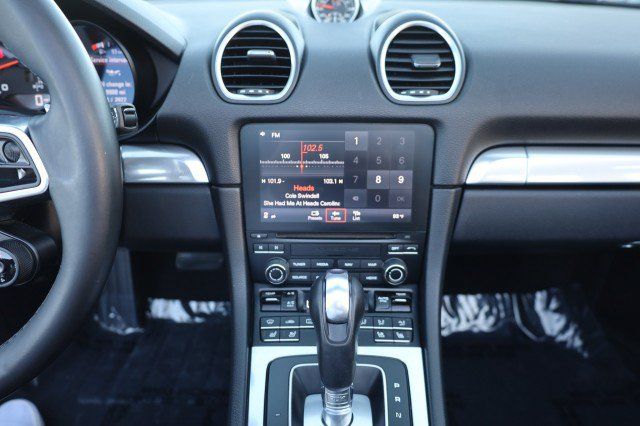 Used 2017 Porsche 718 Boxster RWD image 35