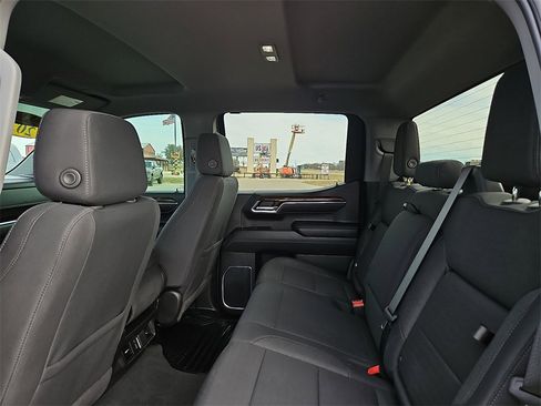Used 2025 GMC Sierra 1500 Elevation image 19