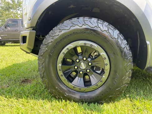 Used 2018 Ford F150 Raptor w/ Equipment Group 802A Luxury AWD/4WD image 32