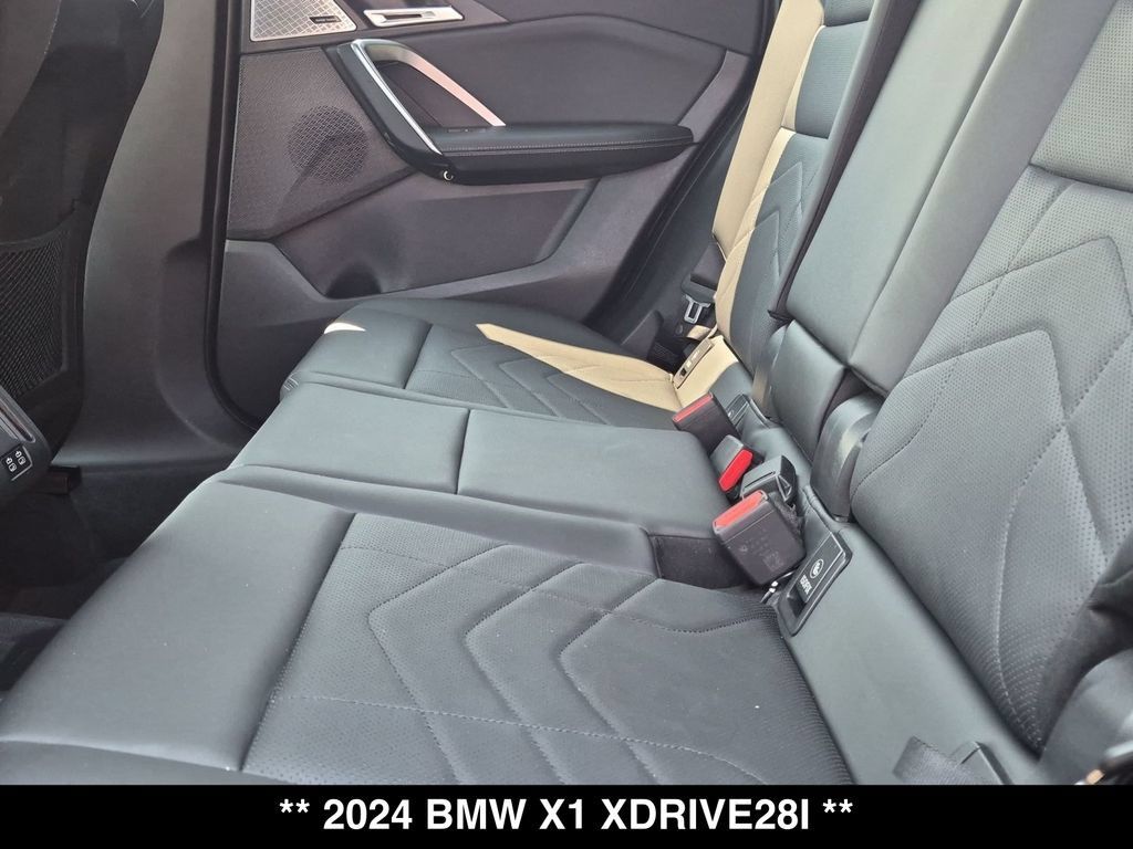 Used 2024 BMW X1 xDrive28i w/ Convenience Package AWD/4WD image 3