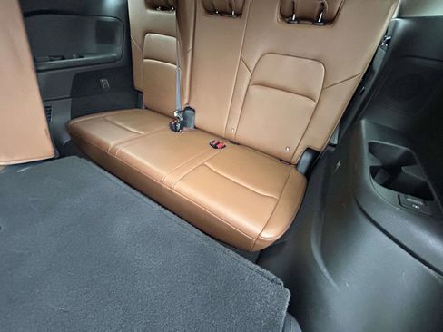 Used 2022 Nissan Pathfinder Platinum w/ Cargo Package image 13