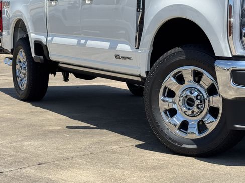 New 2026 Ford F250 Lariat w/ Chrome Package AWD/4WD image 12